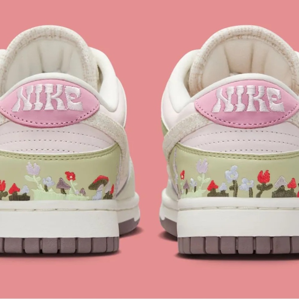 Nike Dunk Low ‘Mushroom’